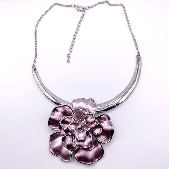Soft Purple Enamel Flower Pendant Bib Necklace Silver Tone - Picture 5 of 7